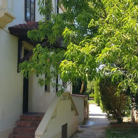 Alojamento de Acomodação e Pequeno-almoço El Rincon De Lucia *